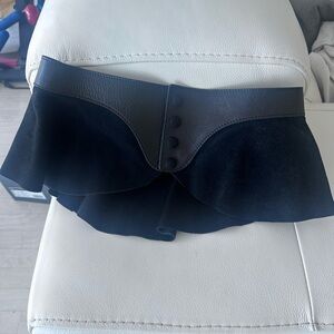 Zara Black leather suede  Belt size S/M